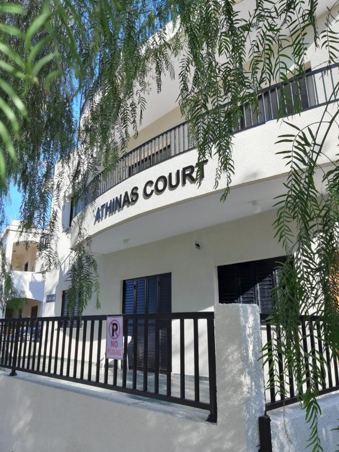 Athinas Court Aparthotel Paphos ภายนอก รูปภาพ